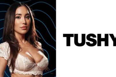 Chloe Amour Stars in Latest From Tushy